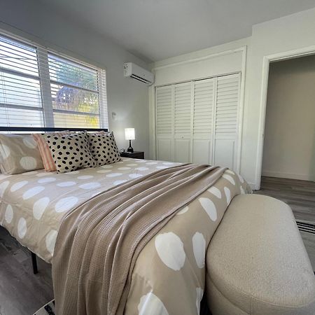 Fully Equipped Apartments With Parking Near Cocowalk Miami Exteriör bild