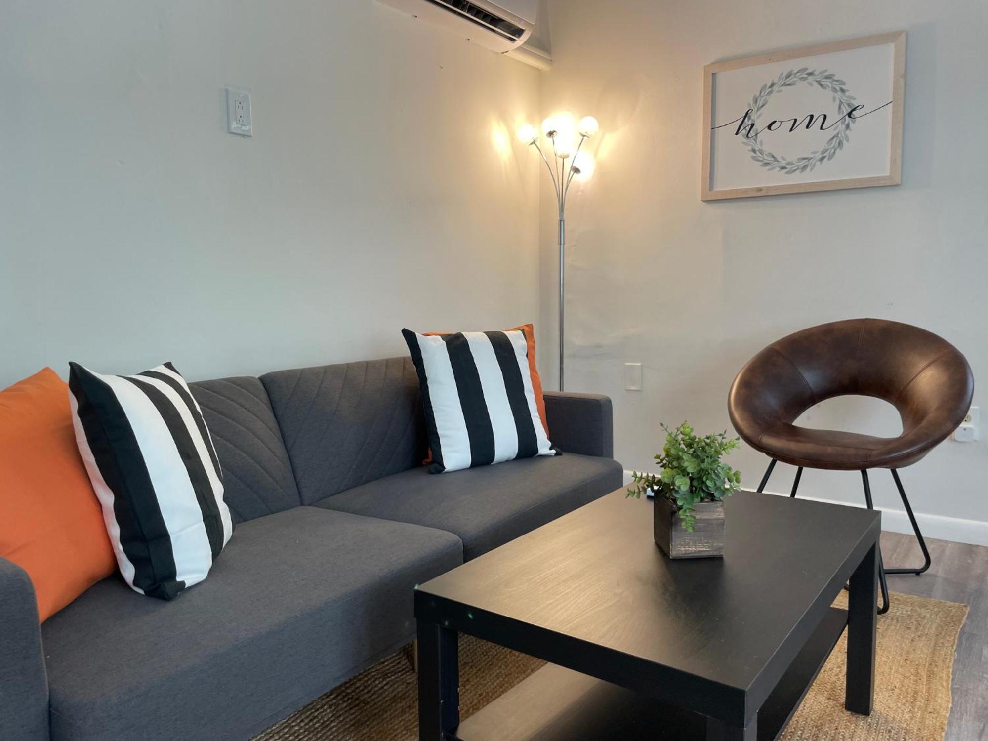 Fully Equipped Apartments With Parking Near Cocowalk Miami Exteriör bild